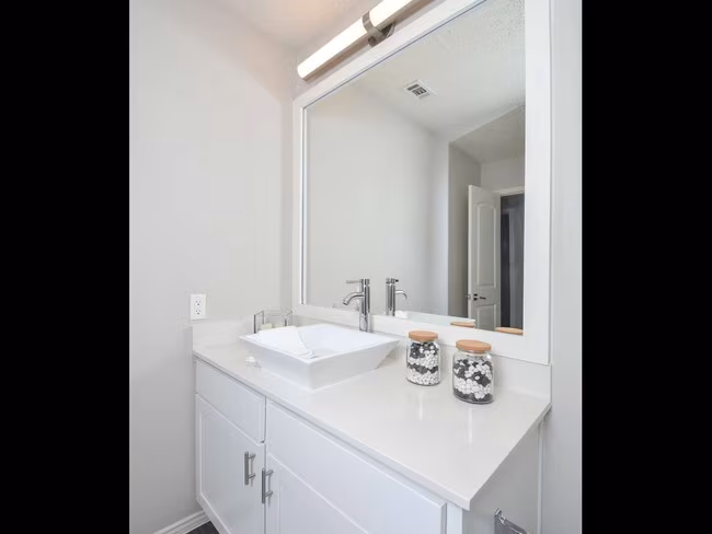 Stoney Ridge Apartments photo 2