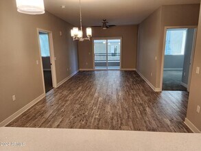 5550 E Deer Valley Dr Phoenix, AZ 85054 photo 2