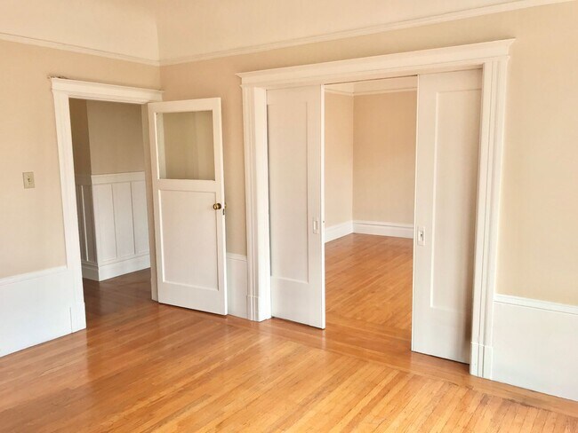 572 Haight Street, San Francisco, CA 94117 photo 4