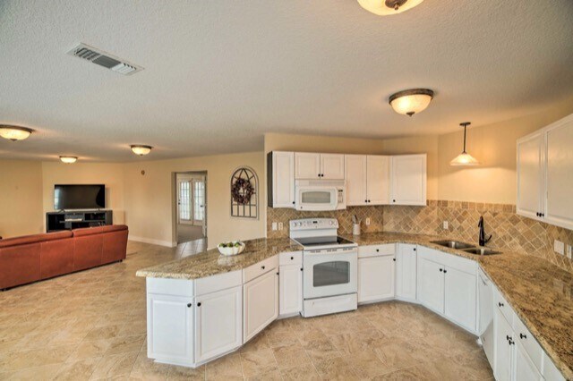 605-606 6th St Kemah, TX 77565 photo 2