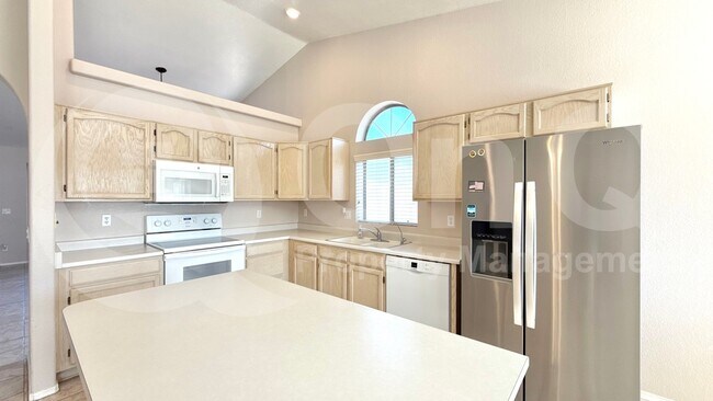 819 E Cindy St Chandler, AZ 85225 photo 4