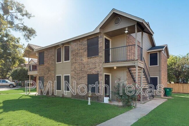 5104 Herrick Ct Haltom City, TX 76117 photo 2