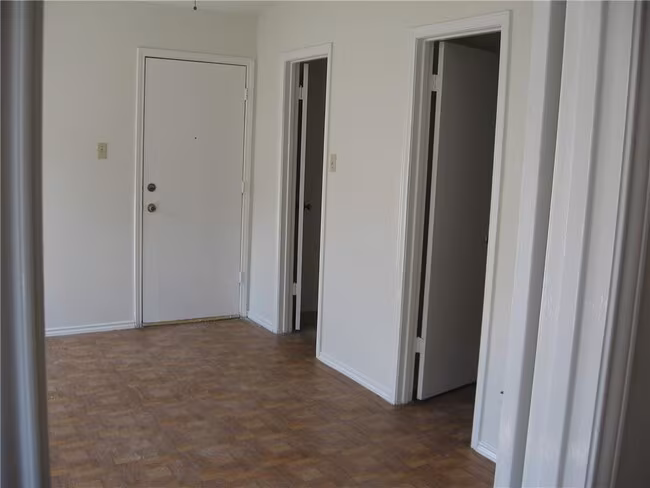 9111 Japonica Court, Austin, TX 78748 photo 5