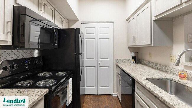 165 Forestbrook Dr Lewisville, TX 75067 photo 4