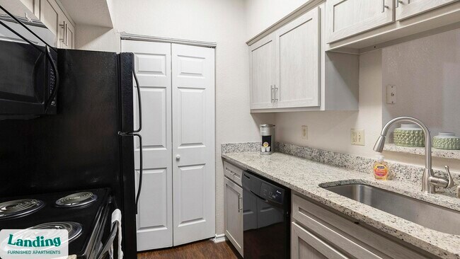 165 Forestbrook Dr Lewisville, TX 75067 photo 5