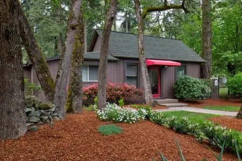 The Crossings Apartments photo 2