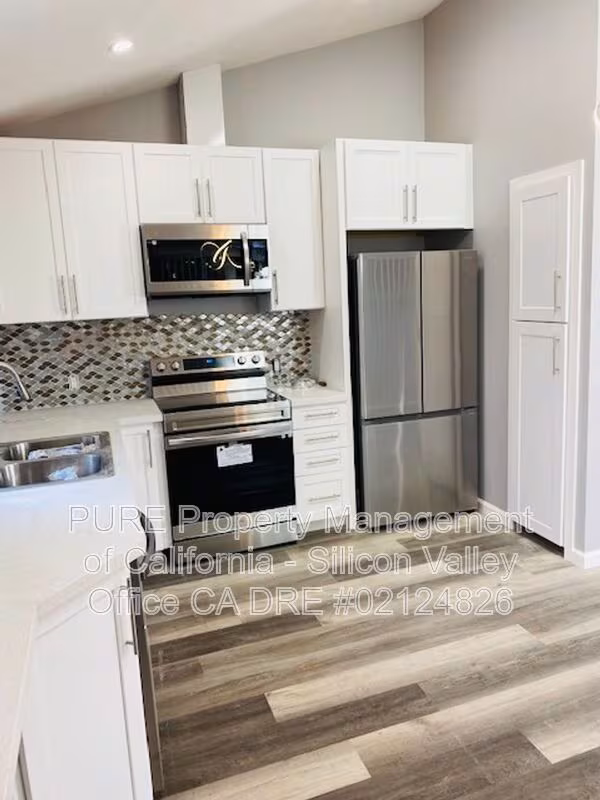 1301 Rosalia Avenue, San Jose, CA 95130 photo 2