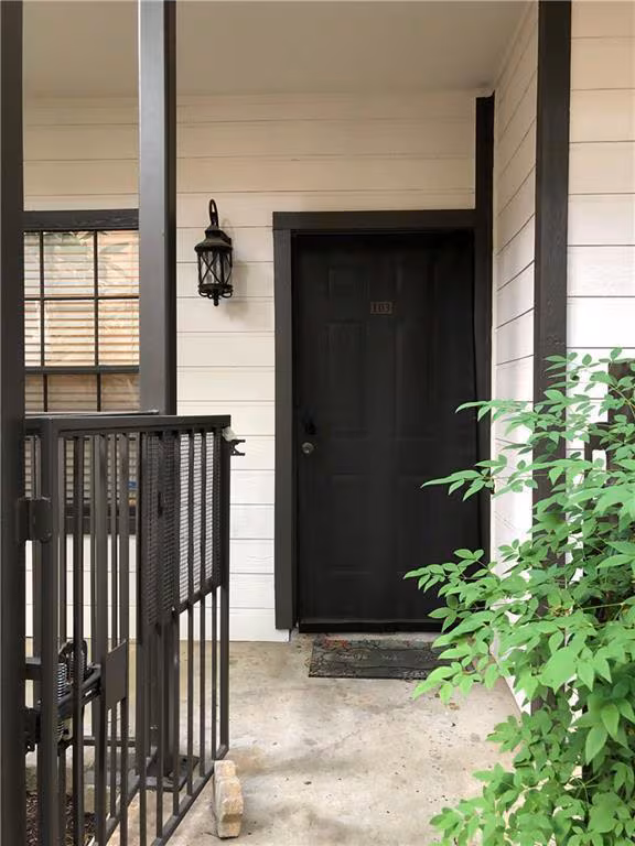 203 E 31st St Austin, TX 78705 photo 4