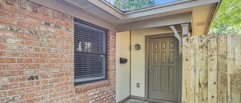 2107 Mistletoe Avenue, Fort Worth, TX 76110 photo 3