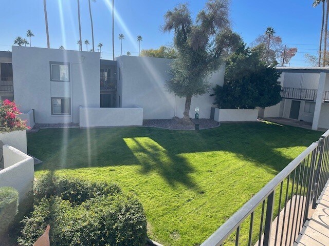 3313 N 68th St Scottsdale, AZ 85251 photo 2