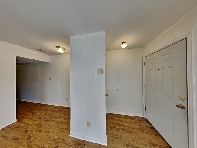500 Byron St Fort Worth, TX 76114 photo 3