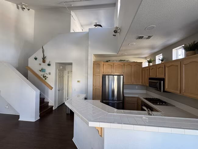 12646 Springbrook Dr San Diego, CA 92128 photo 3