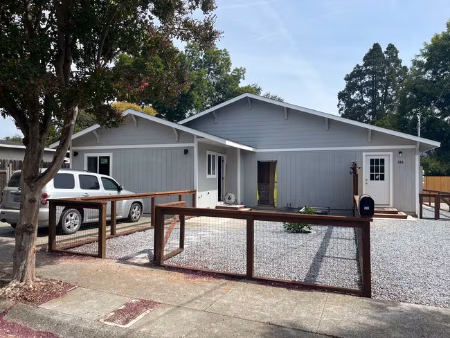 316 Hardister Dr Cloverdale, CA 95425 photo 2