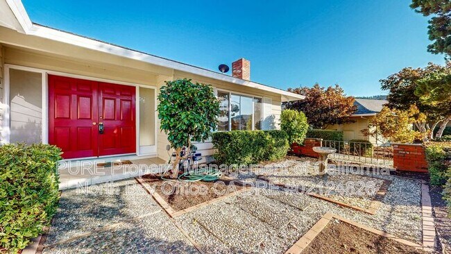 351 Belhaven Cir Santa Rosa, CA 95409 photo 3