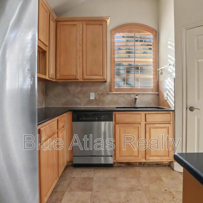 4905 Canberra Lane, Arlington, TX 76017 photo 5