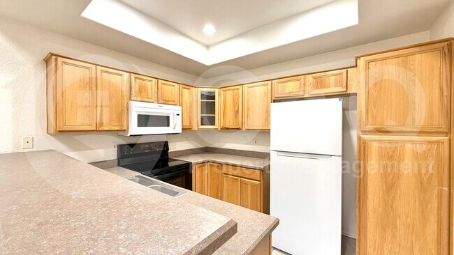 2201 N Comanche Dr Chandler, AZ 85224 photo 4