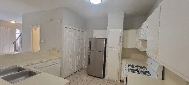 7023 Alabonson Road, Houston, TX 77088 photo 4