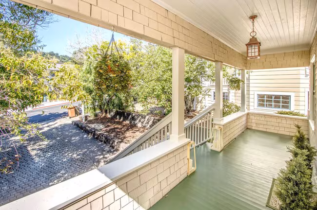 Stellar Mill Valley Location photo 2