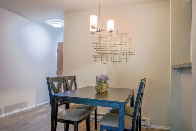 14645 NE 34th St Bellevue, WA 98007 photo 2