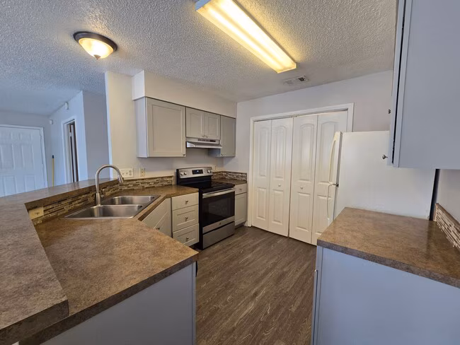 4304 Duval Rd Austin, TX 78759 photo 5