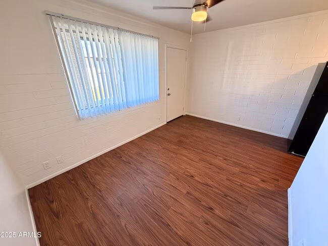 6802 W Glendale Ave Glendale, AZ 85303 photo 3