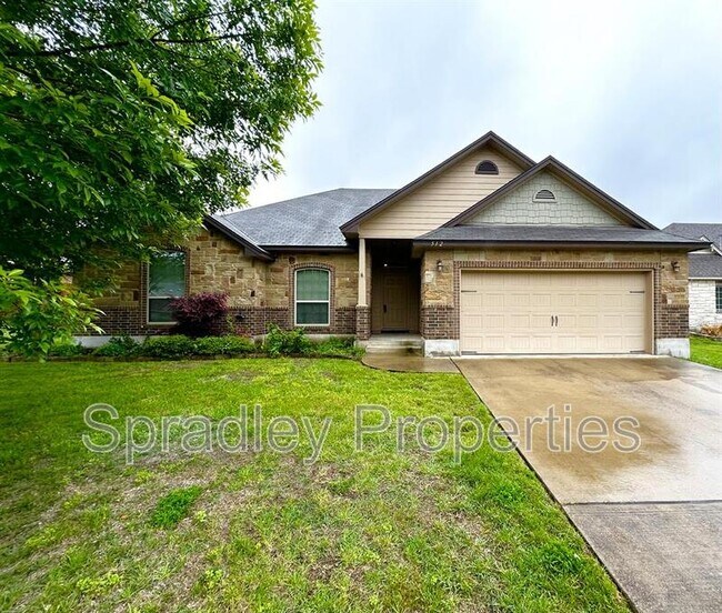 512 Marshall Dr Belton, TX 76513 photo 2