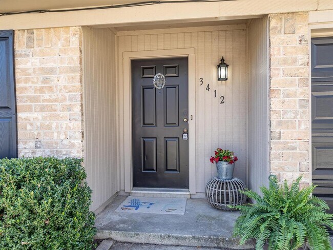 3412 Woodthrush Ln Denton, TX 76209 photo 4