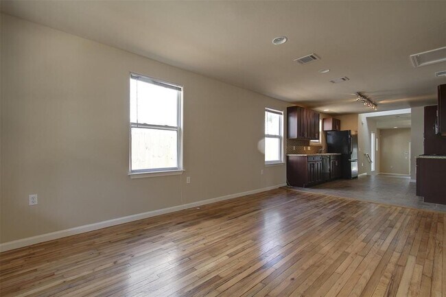 4509 Depew Avenue, Austin, TX 78751 photo 5