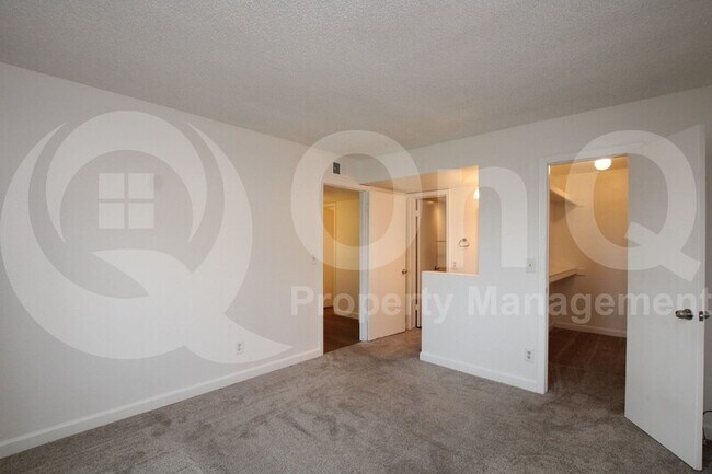 623 W Guadalupe Rd Mesa, AZ 85210 photo 5