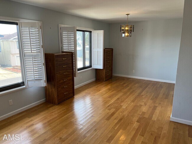 90 Parnell Ave photo 3