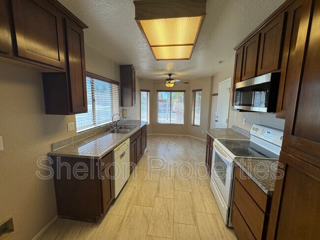 7328 West Cherry Hills Dr photo 2