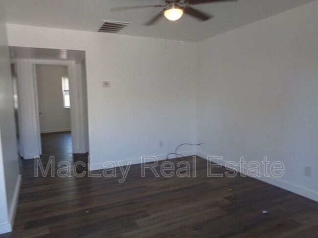 2918 E Roeser Rd Phoenix, AZ 85040 photo 3
