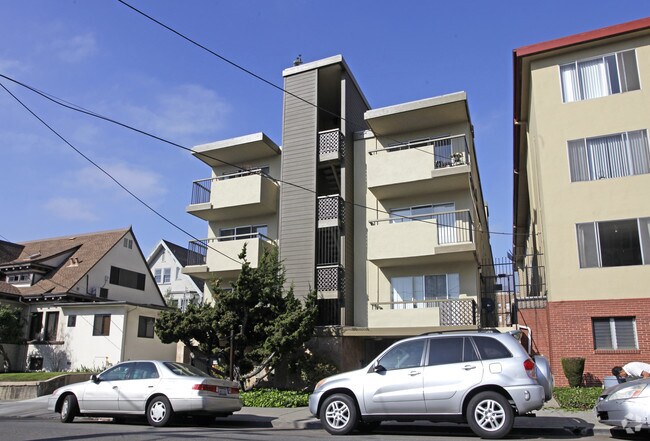 465 Lee St. photo 2
