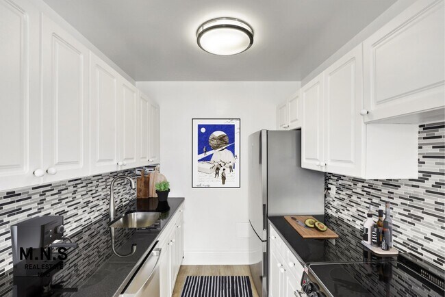 50 W 34th St. New York, NY 10001 photo 2