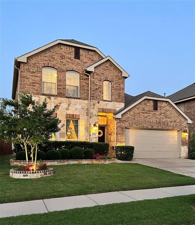 8720 Devonshire Drive, Fort Worth, TX 76131 photo 4