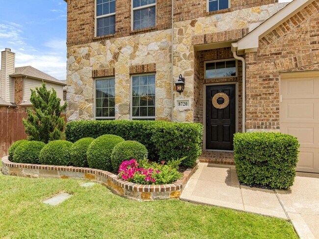 8720 Devonshire Drive, Fort Worth, TX 76131 photo 2