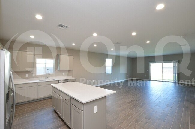 1123 West Horro Road photo 5