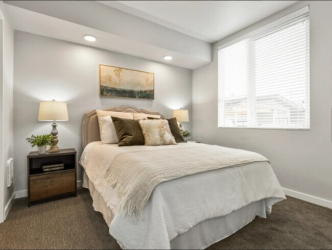 Pacific Ridge Apartments photo 3