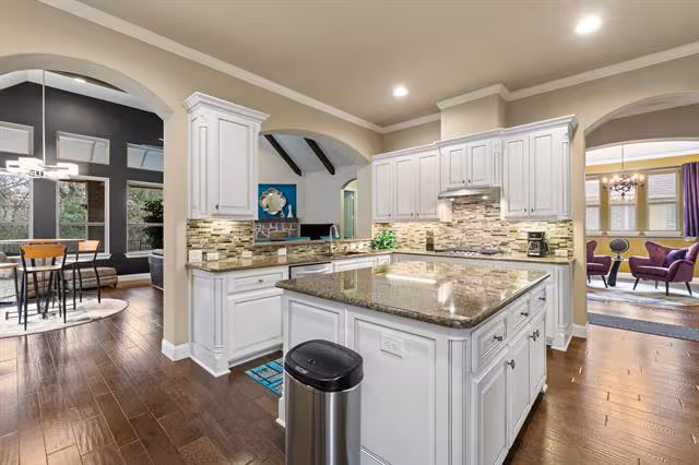 4711 Taylor Lane, Grapevine, TX 76051 photo 2