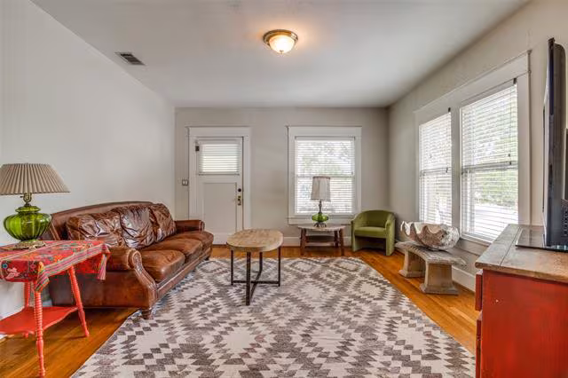 6203 Richmond Avenue, Dallas, TX 75214 photo 3