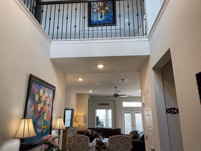 412 Fair Oaks Dr Georgetown, TX 78628 photo 2
