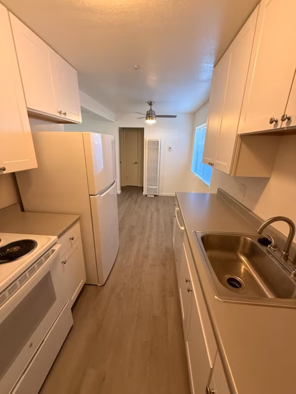 445 S E St Santa Rosa, CA 95404 photo 4