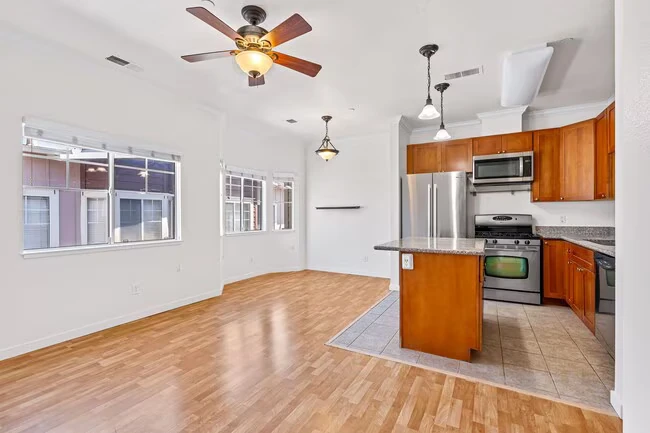 225 Valley Oak Dr Napa, CA 94558 photo 4
