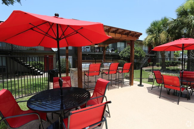 The Grand Hampton at Clear Lake photo 3