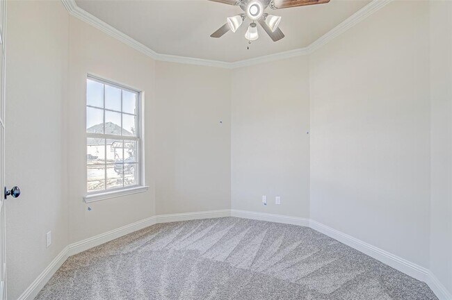 7819 Cypress Drive, Greenville, TX 75402 photo 3