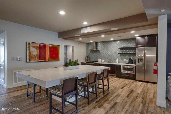 2511 W Queen Creek Rd Chandler, AZ 85248 photo 4