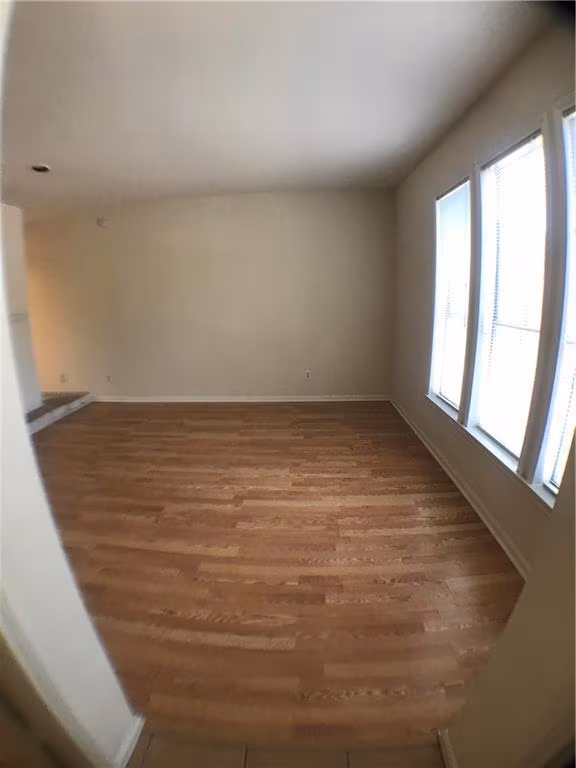 2529 Rio Grande St Austin, TX 78705 photo 4