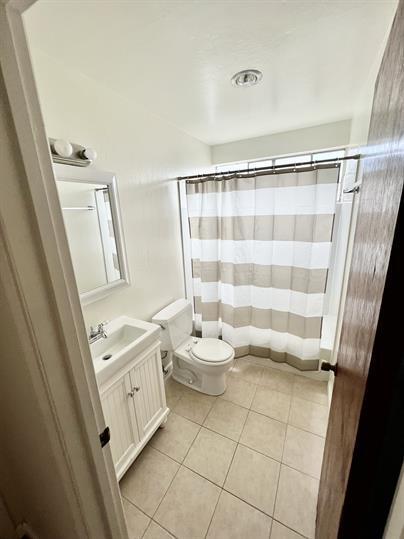 Carleton Apartments photo 2