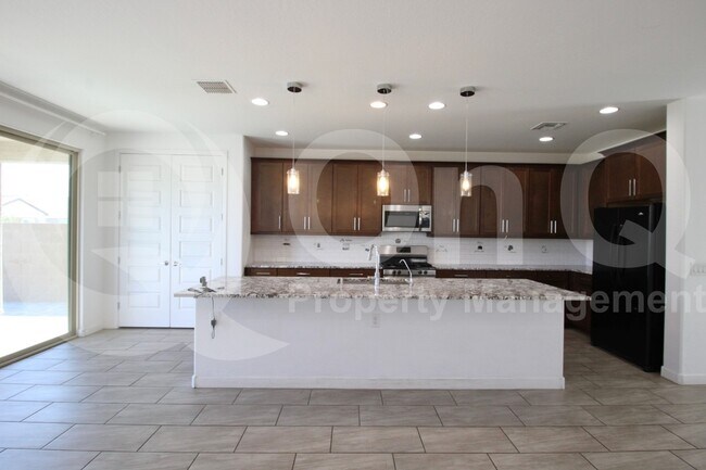 9117 West Sells Drive, Phoenix, AZ 85037 photo 5