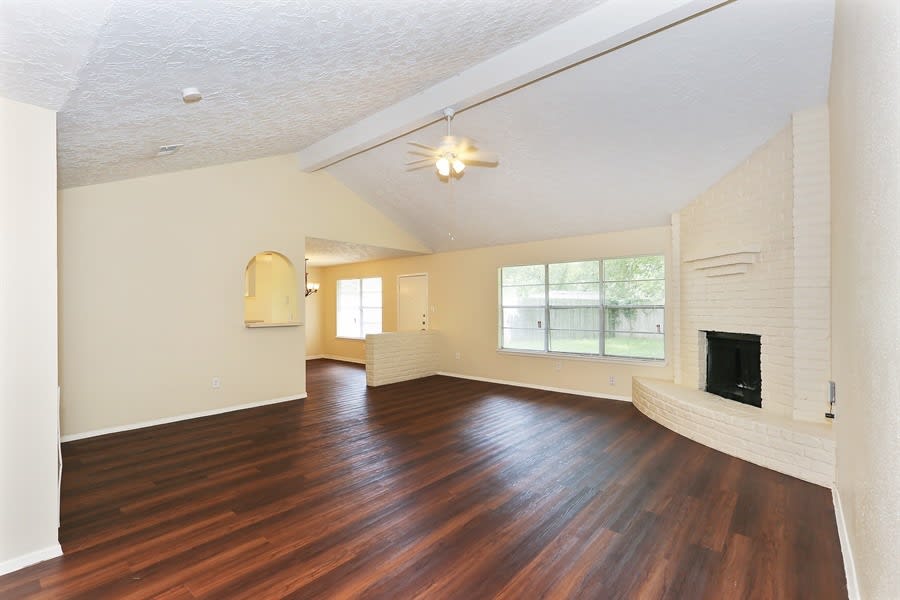 5826 Walnutgate Dr photo 5